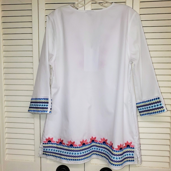 Chico's White Tunic with Pink and Blue Embroidery Size 1 - Picture 4 of 4
